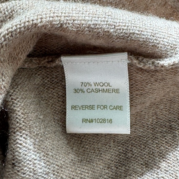 Garnet Hill Tan Cashmere Wool Oversized Kangaroo Pocket Turtleneck Sweater M - Picture 16 of 16